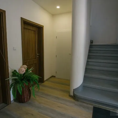 بيت ضيافة Simak ستير سبلافي