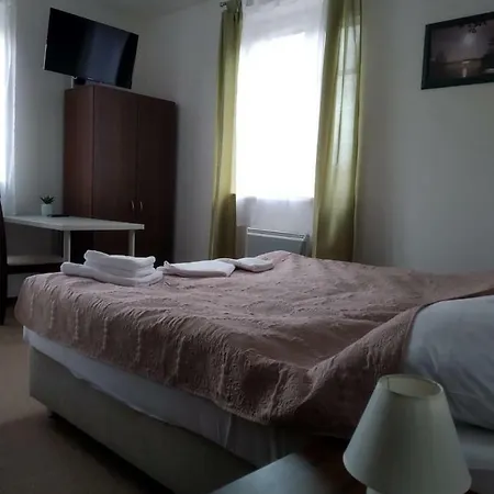 Simak 3* Staré Splavy