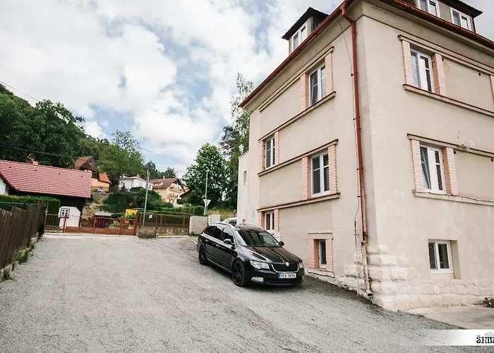 Simak 3* Stare Splavy