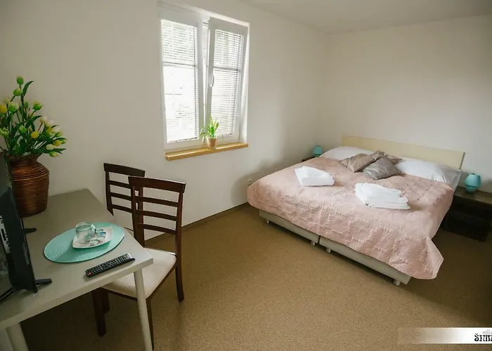 Simak 3* Stare Splavy