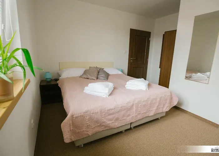 Simak 3* Stare Splavy