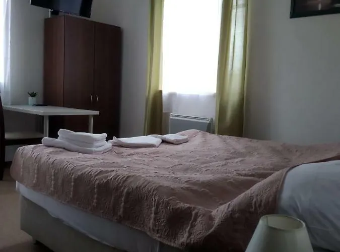 Simak 3* Stare Splavy